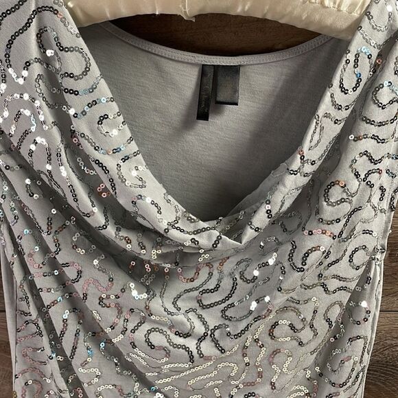 Nue Options Sequin Sleeveless Top Blouse, Gray and Silver, Size Medium - Picture 5 of 7
